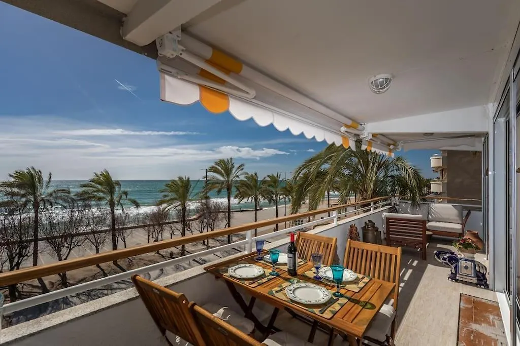 Beachfront/Strandwohnung In Calafell , Spanien